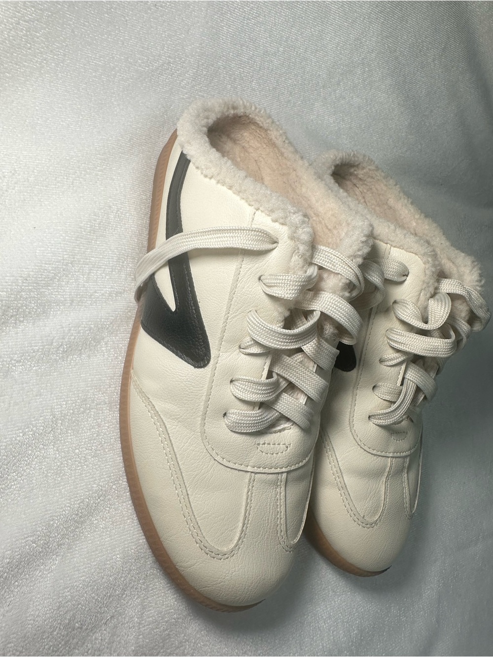 Dolce Vita Cream Sneakers with Black Side Accent and Shearling Trim